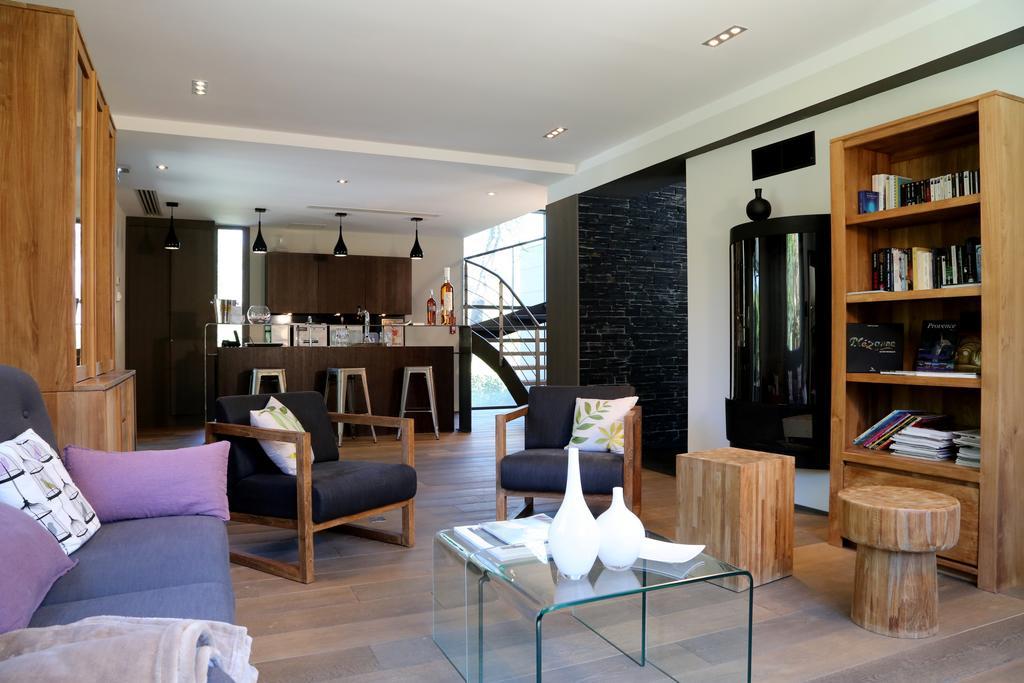 Bed and Breakfast Domaine Rampale Fuveau Екстер'єр фото