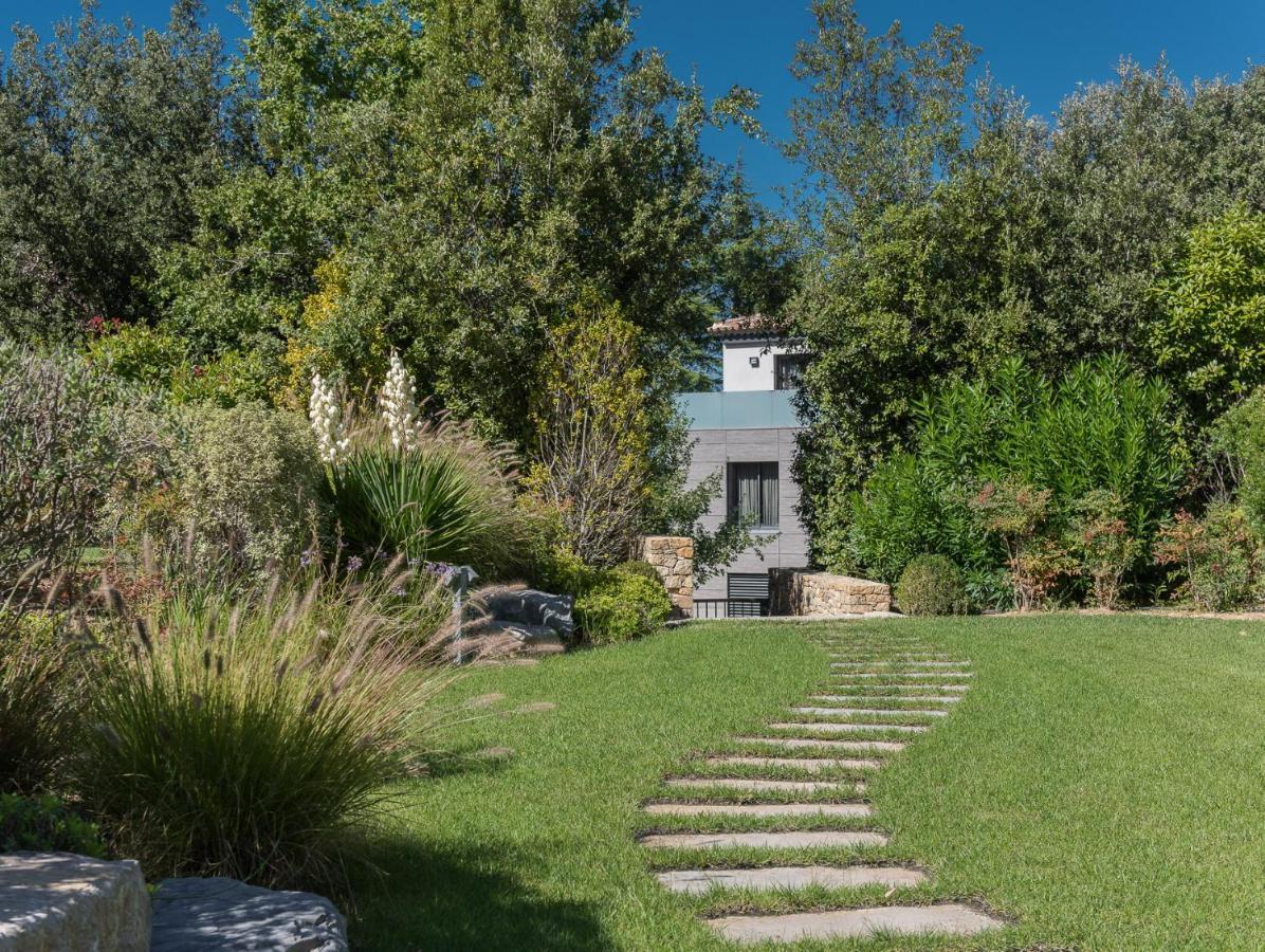Bed and Breakfast Domaine Rampale Fuveau Екстер'єр фото