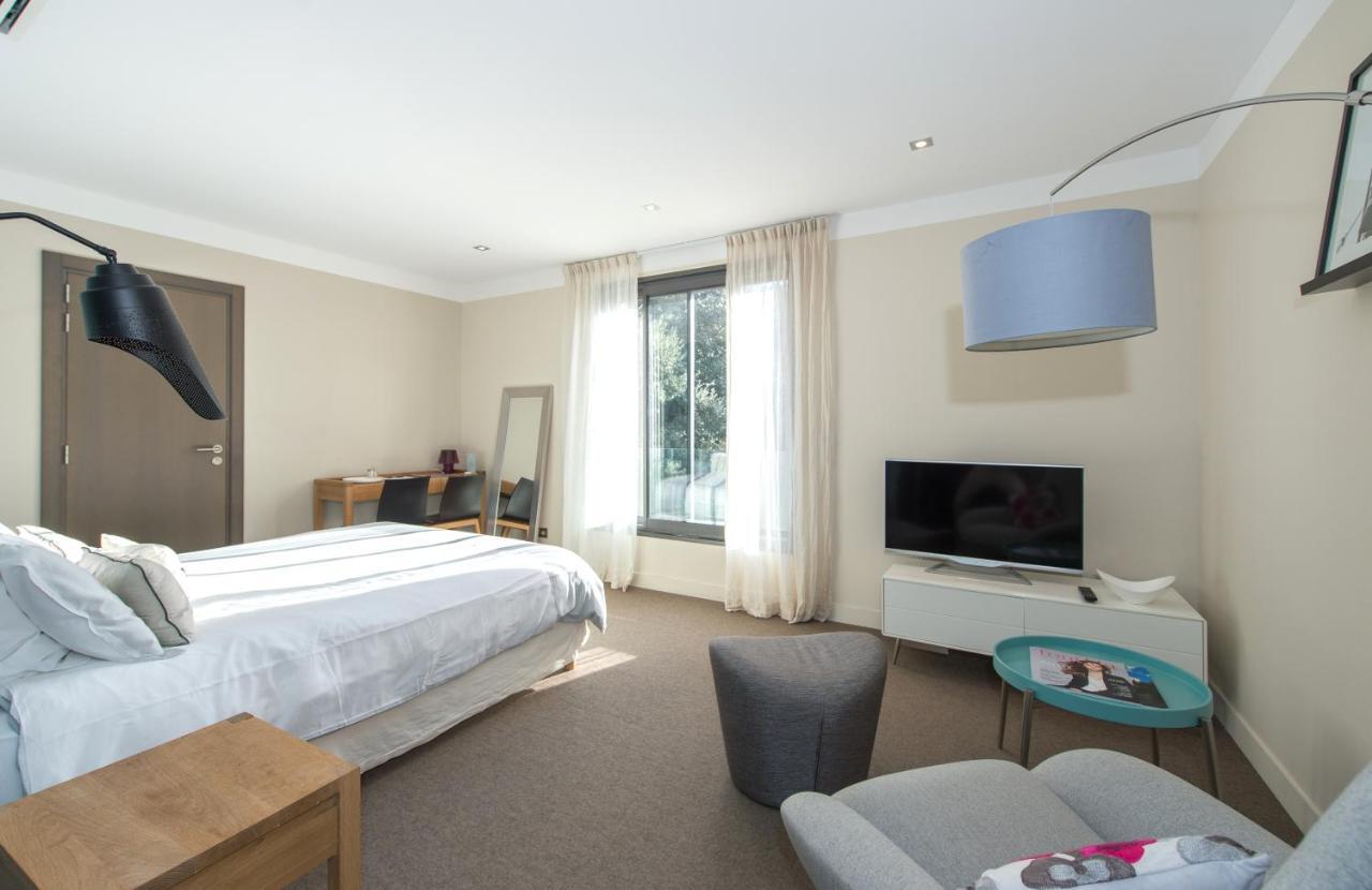 Bed and Breakfast Domaine Rampale Fuveau Екстер'єр фото